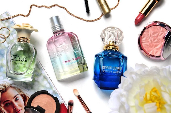 عطر زنانه برای تابستان چه عطری است؟