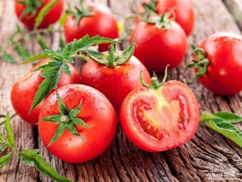 استفاده از  گوجه فرنگی برای استحکام بیشتر ناخن ها