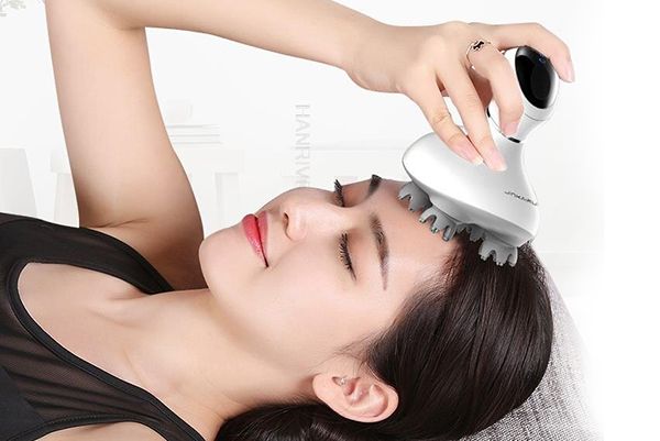 استفاده از برس و دستگاه‌های ماساژ