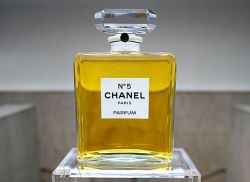 ادو پرفیوم شنل ان 5 زنانه