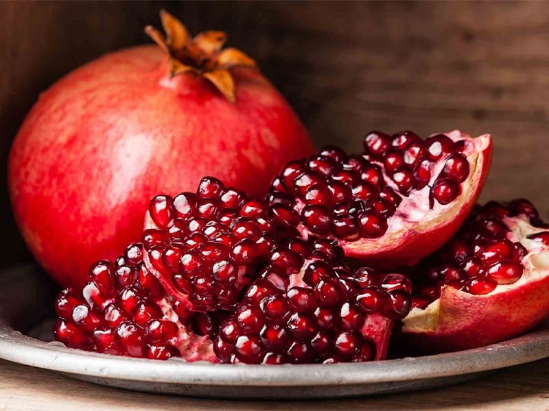 فواید شگفت‌انگیز انار برای پوست و مو - ریحا