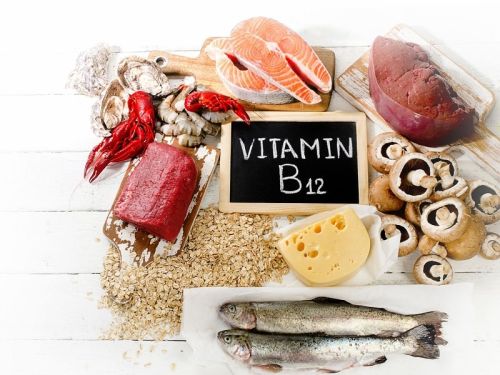 تاثیر ویتامین B12 بر سلامت پوست و مو