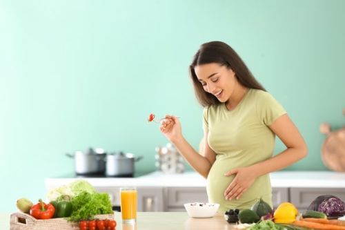 تغذیه در سه ماهه دوم بارداری