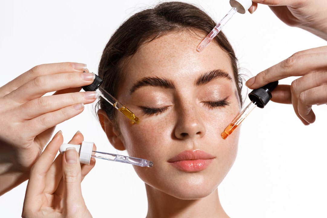 تفاوت روغن صورت با سرم صورت چیست و چگونه از ‌آن‌ها استفاده کنیم؟