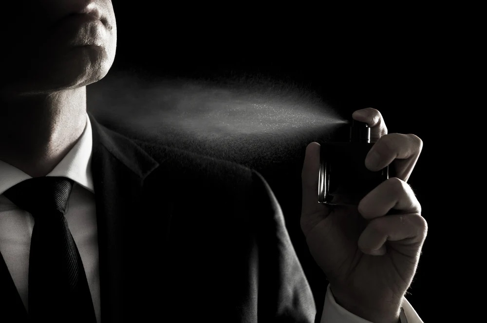 بهترین عطر برای جذب زنان بهترین عطر برای جذب زنان