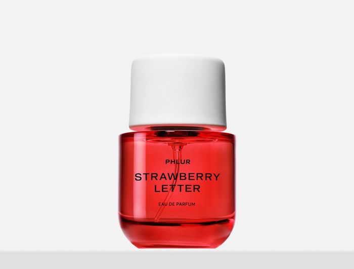 phlur strawberry letter عطر با رایحه توت فرنگی